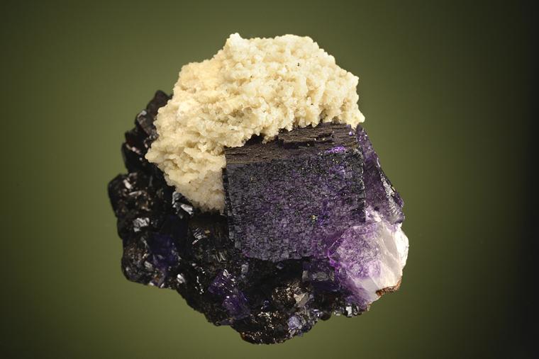 BARITE and FLUORITE on SPHALERITE