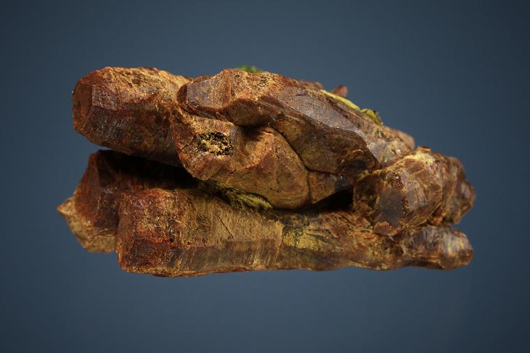 PARISITE-(Ce)  with ANNABERGITE