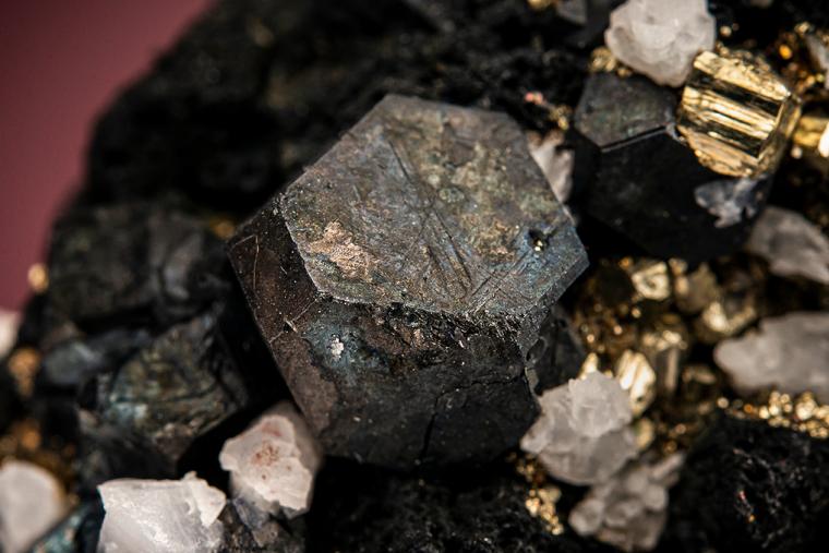 SPHALERITE with PYRITE, QUARTZ and BORNITE
