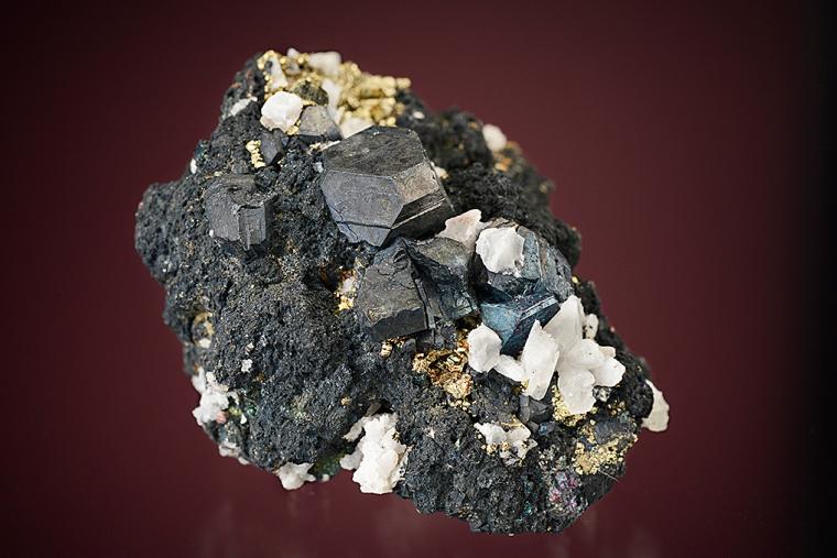 SPHALERITE with PYRITE, QUARTZ and BORNITE
