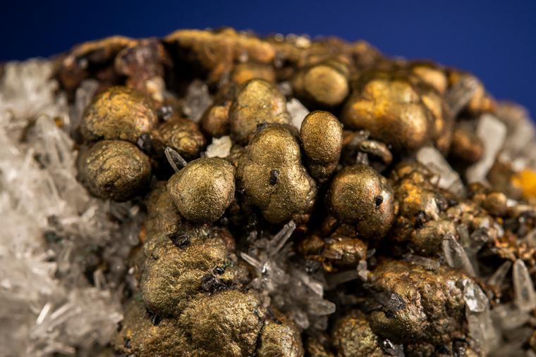 CHALCOPYRITE on QUARTZ