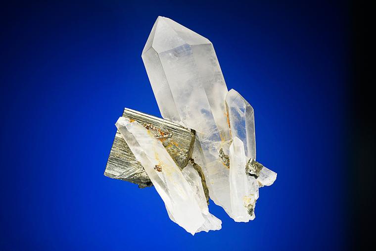 QUARTZ on PYRITE
