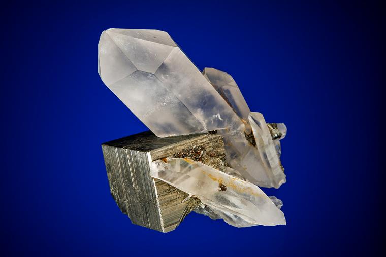 QUARTZ on PYRITE