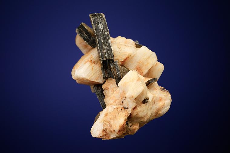 MUSCOVITE on ALBITE
