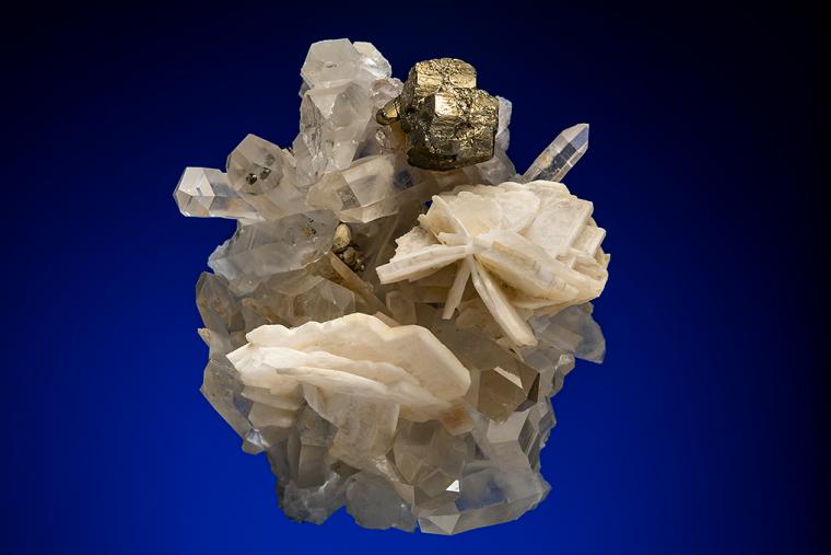 BARITE and PYRITE on QUARTZ