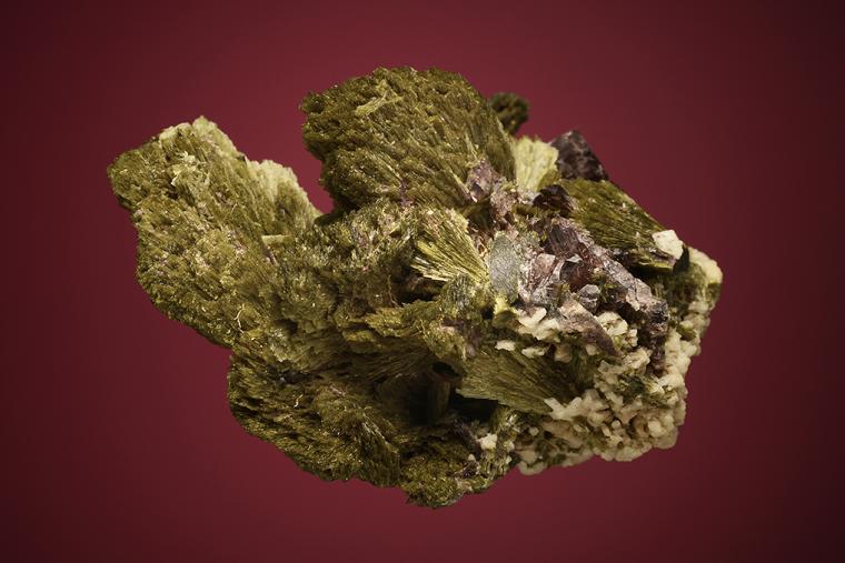 EPIDOTE with AXINITE