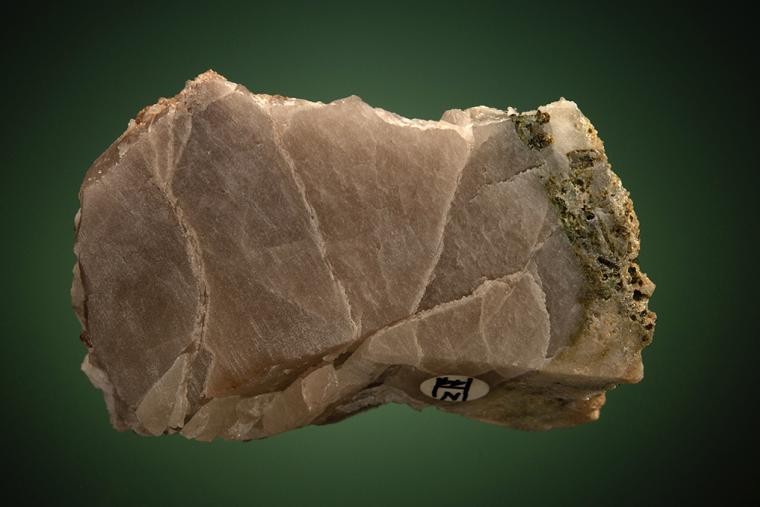 FLUORAPATITE with QUARTZ and COOKEITE