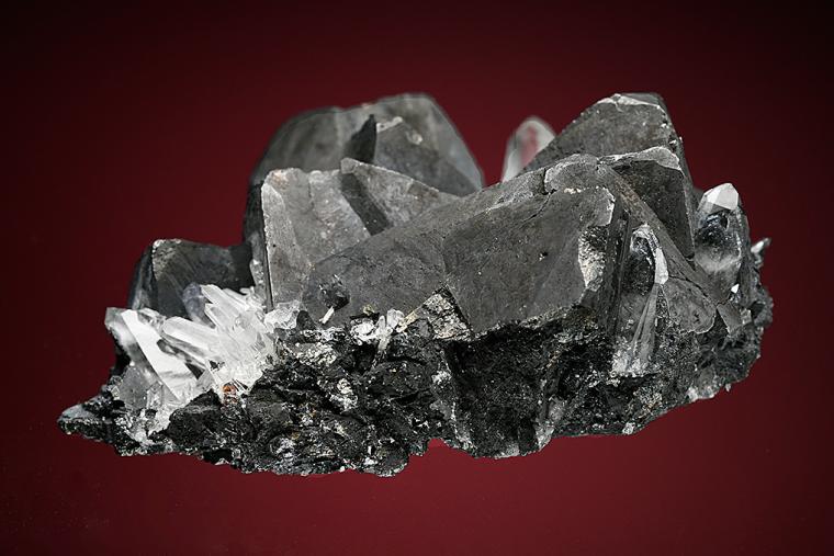 TETRAHEDRITE with QUARTZ