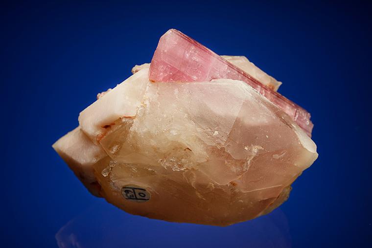 ELBAITE with LEPIDOLITE on QUARTZ