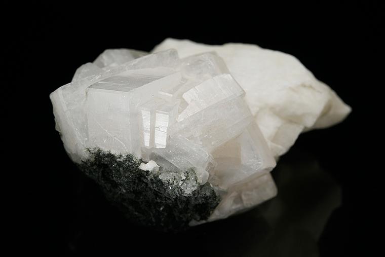 APOPHYLLITE