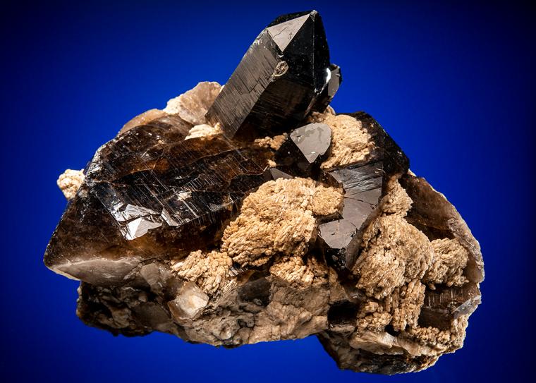 QUARTZ var. Smoky with ALBITE var. Cleavelandite