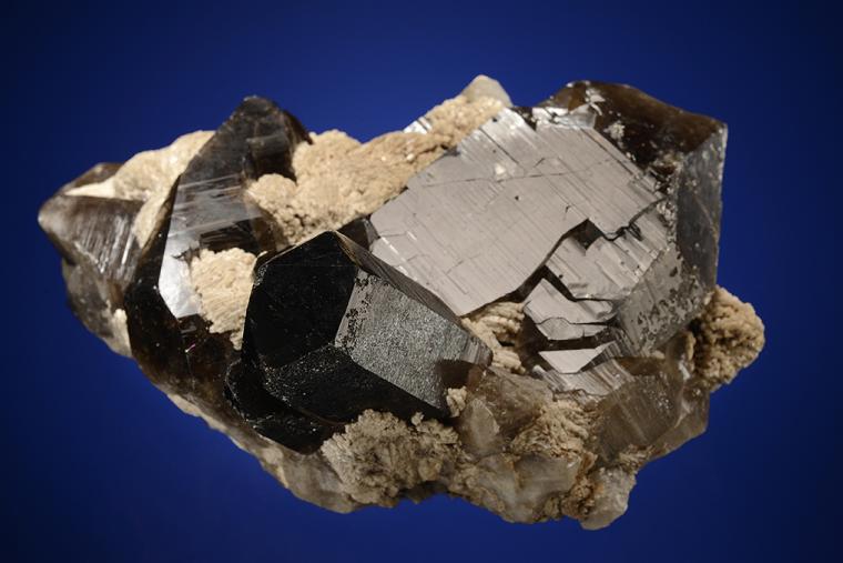 QUARTZ var. Smoky with ALBITE var. Cleavelandite