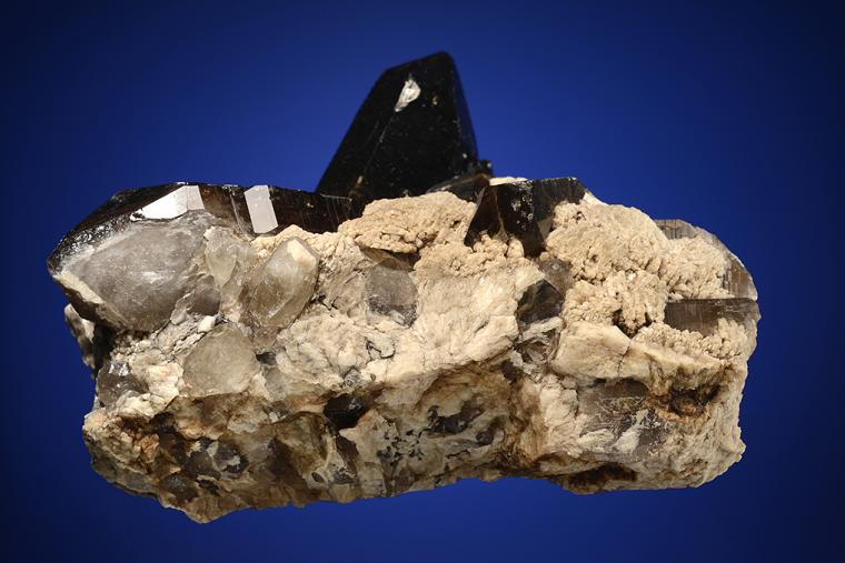 QUARTZ var. Smoky with ALBITE var. Cleavelandite
