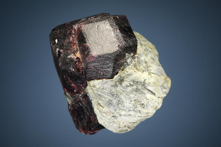 ALMANDINE