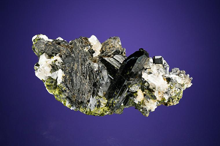 EPIDOTE with MAGNETITE
