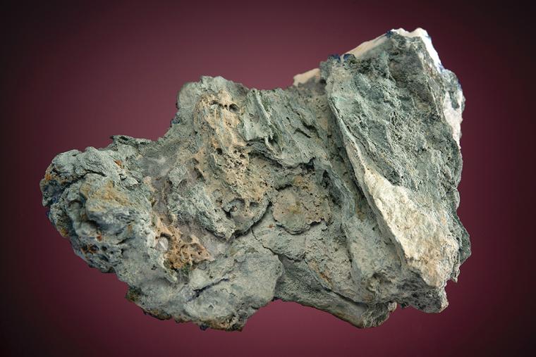 BENITOITE