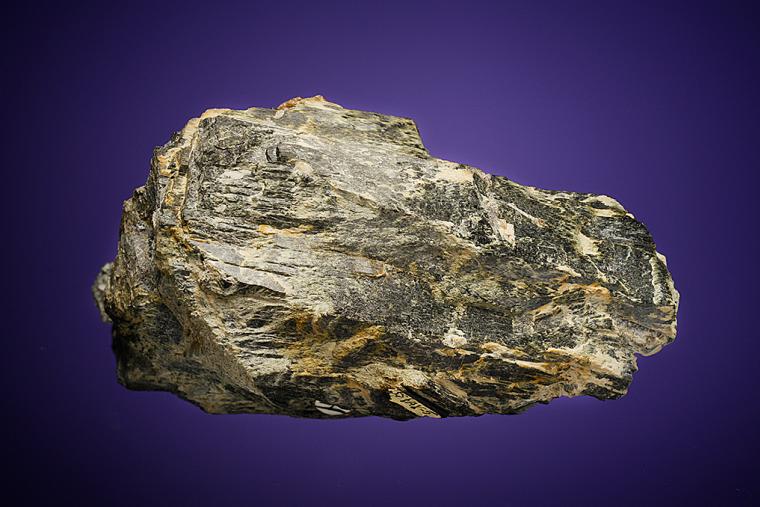 TITANITE on ACTINOLITE