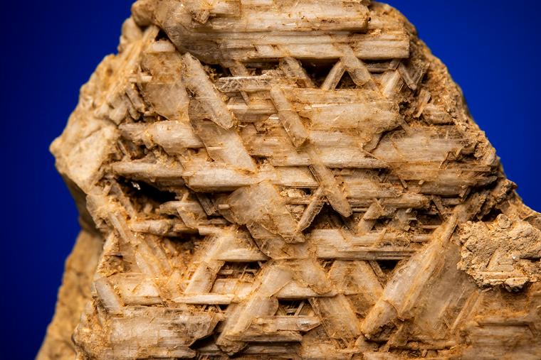 HAMBERGITE