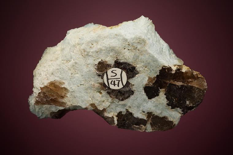ALBITE var. Cleavelandite with QUARTZ var. Smoky
