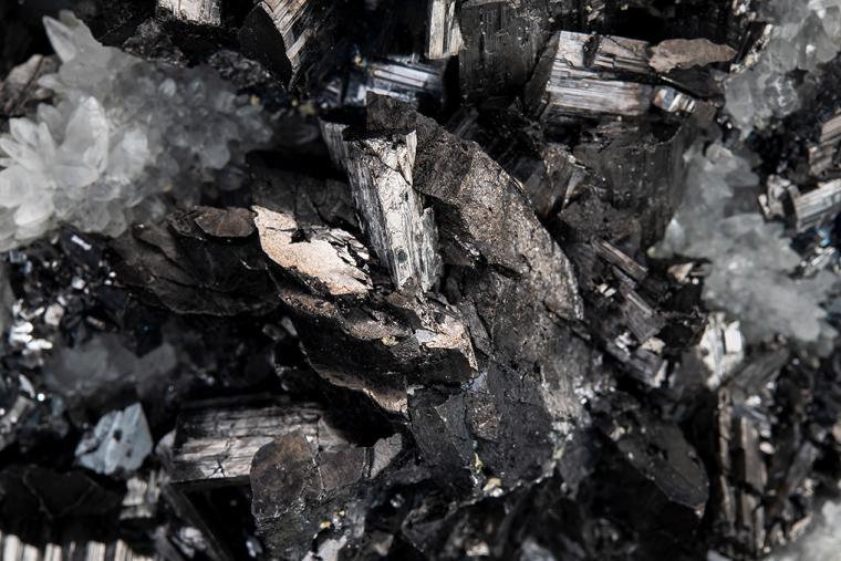 ENARGITE on QUARTZ