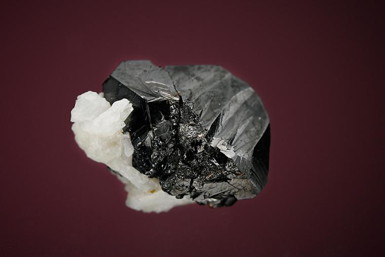 CASSITERITE on ALBITE var. Cleavelandite