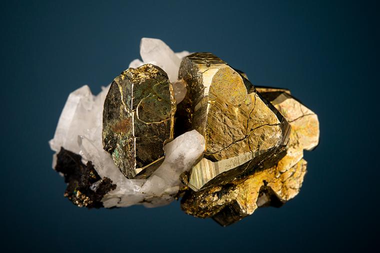 PYRITE on QUARTZ