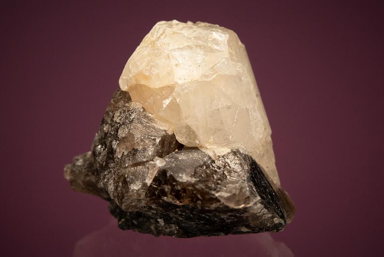 PHENAKITE on QUARTZ var. Smoky