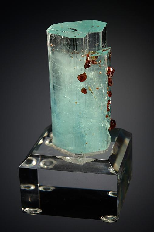 SPESSARTINE on BERYL var. Aquamarine