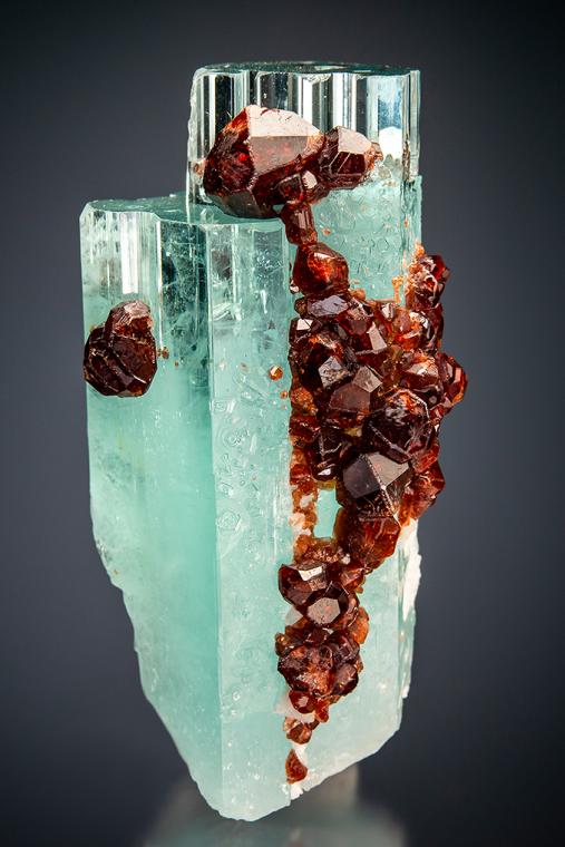 SPESSARTINE on BERYL var. Aquamarine