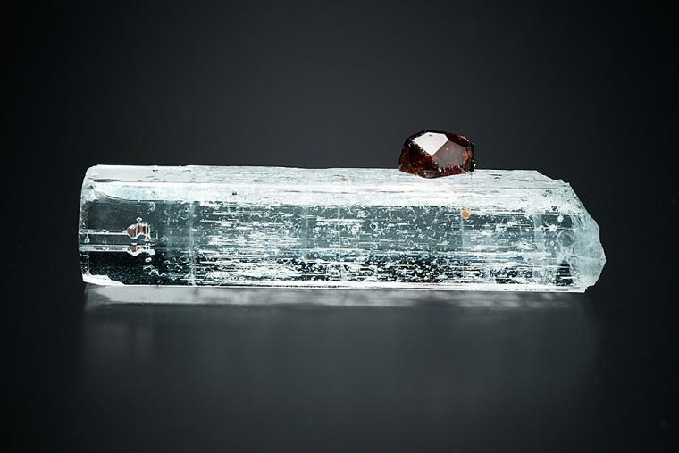 SPESSARTINE on BERYL var. Aquamarine