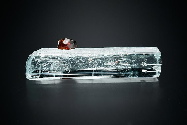 SPESSARTINE on BERYL var. Aquamarine