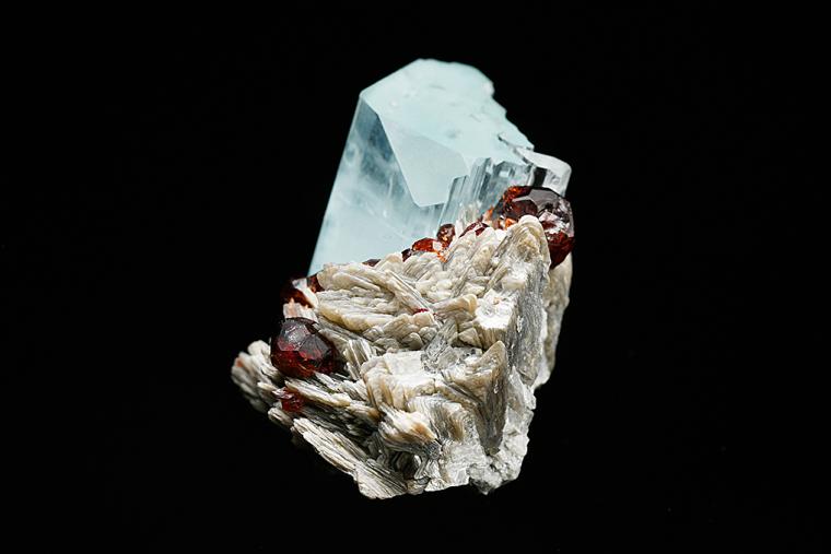 BERYL var. Aquamarine with SPESSARTINE on MUSCOVITE