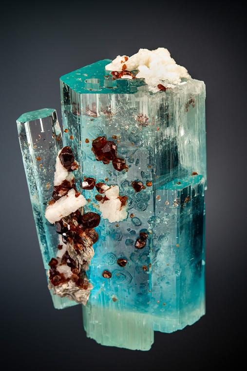 SPESSARTINE with MUSCOVITE on BERYL var. Aquamarine