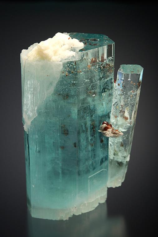 SPESSARTINE with MUSCOVITE on BERYL var. Aquamarine