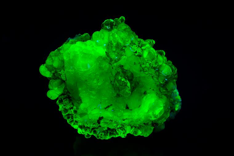 OPAL var. Hyalite