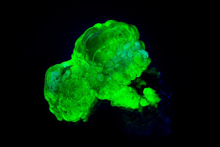 OPAL var. Hyalite