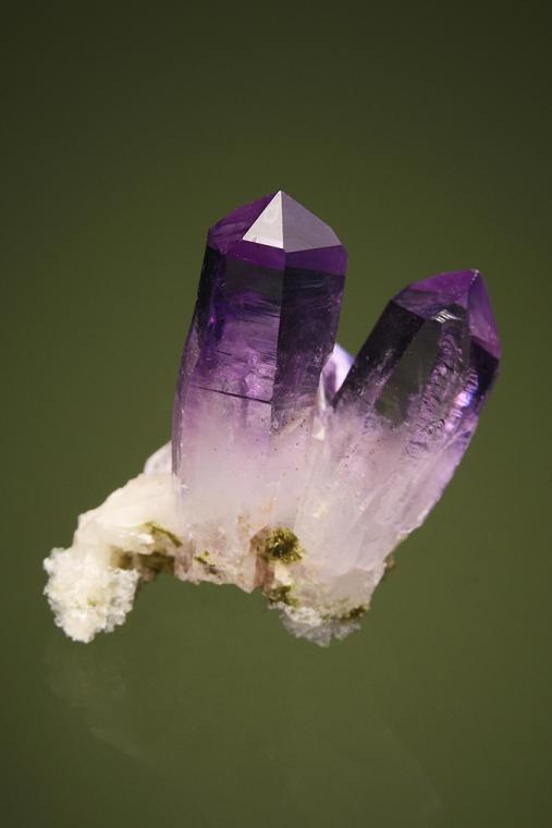 QUARTZ var. Amethyst