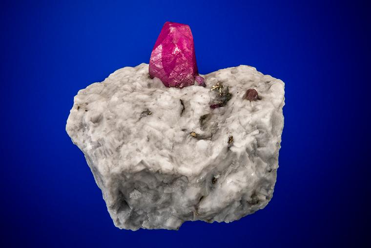 CORUNDUM var. RUBY