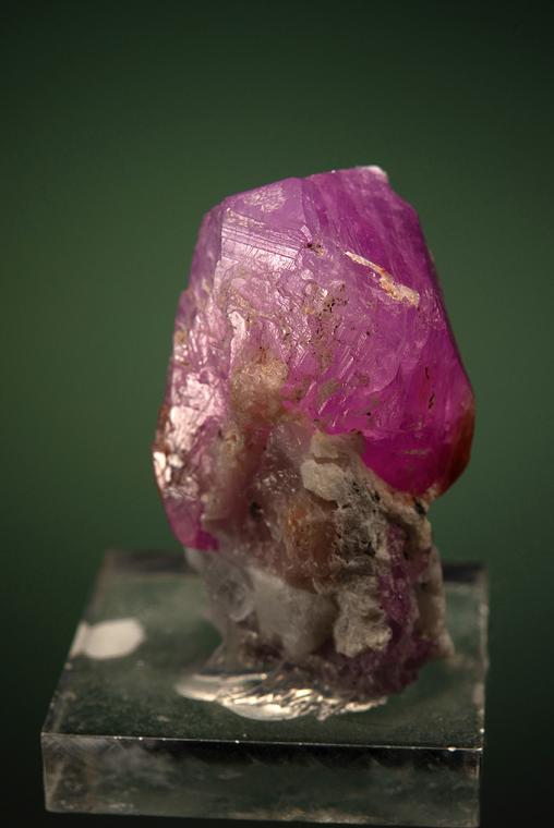 CORUNDUM var. Sapphire