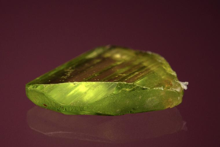 FORSTERITE var. Peridot