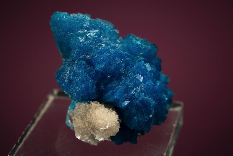 CAVANSITE