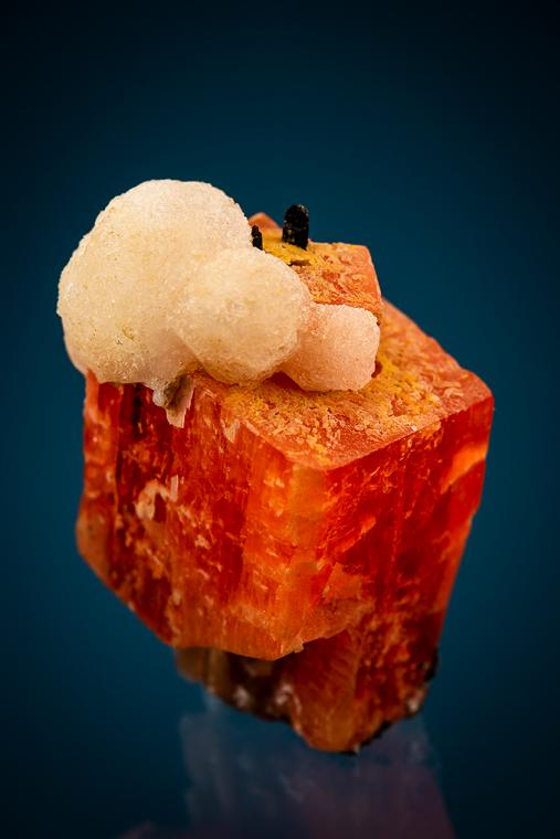 SERANDITE with ANALCIME