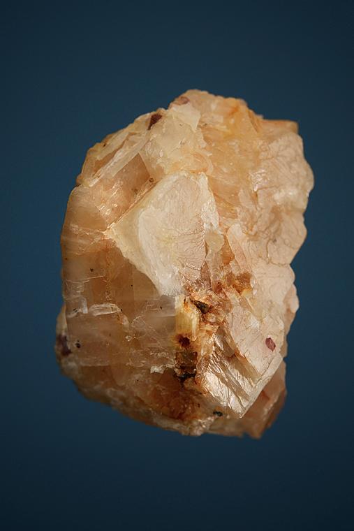 CORUNDUM var. Sapphire