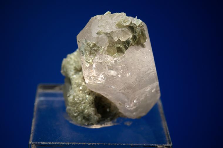 BERYL var. Morganite