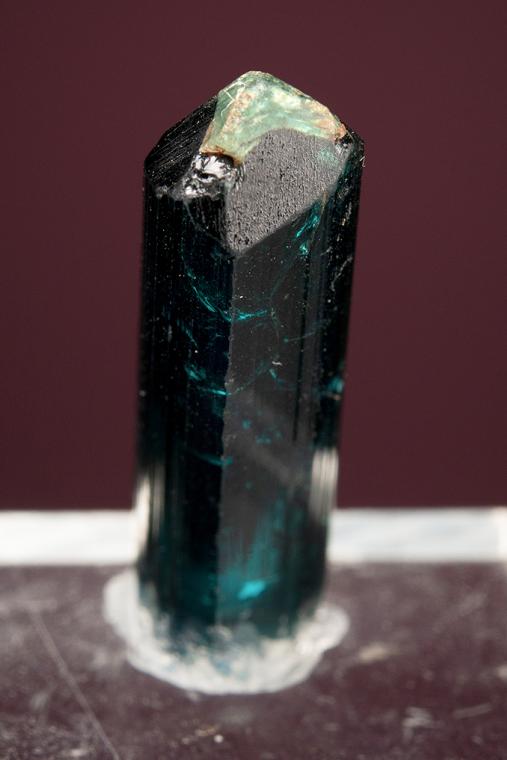 ELBAITE var. Indicolite