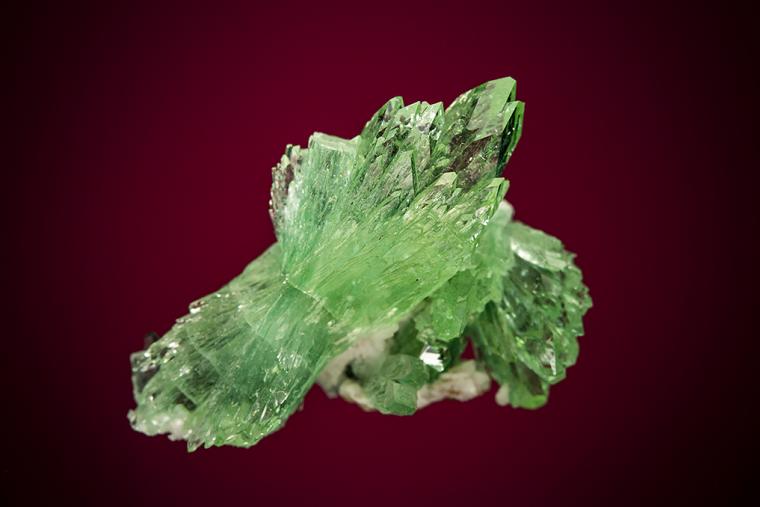 FLUORAPOPHYLLITE-(K)