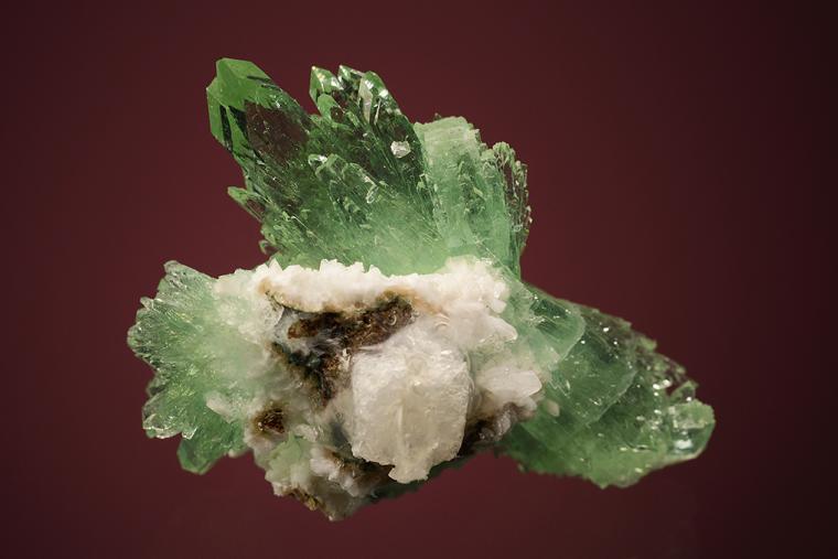 FLUORAPOPHYLLITE-(K)