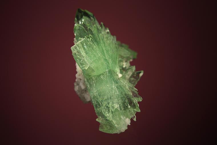 FLUORAPOPHYLLITE-(K)