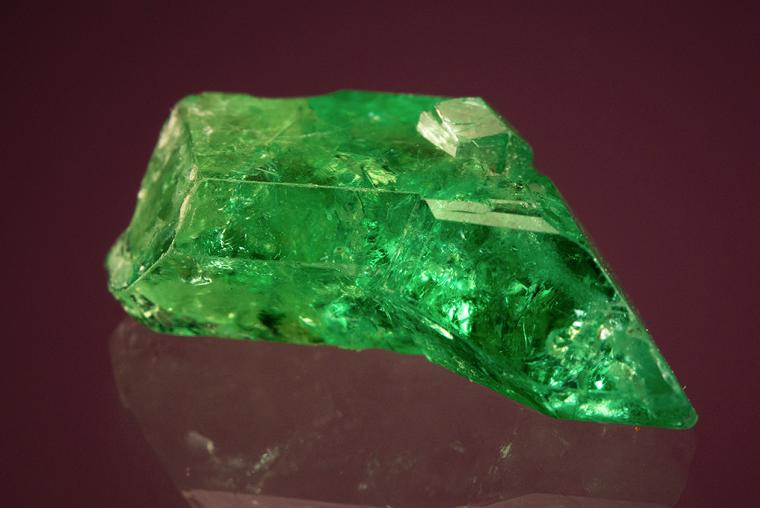 GROSSULAR var. Tsavorite