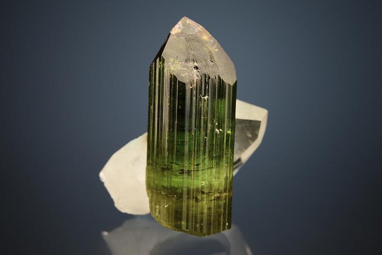 ELBAITE on QUARTZ